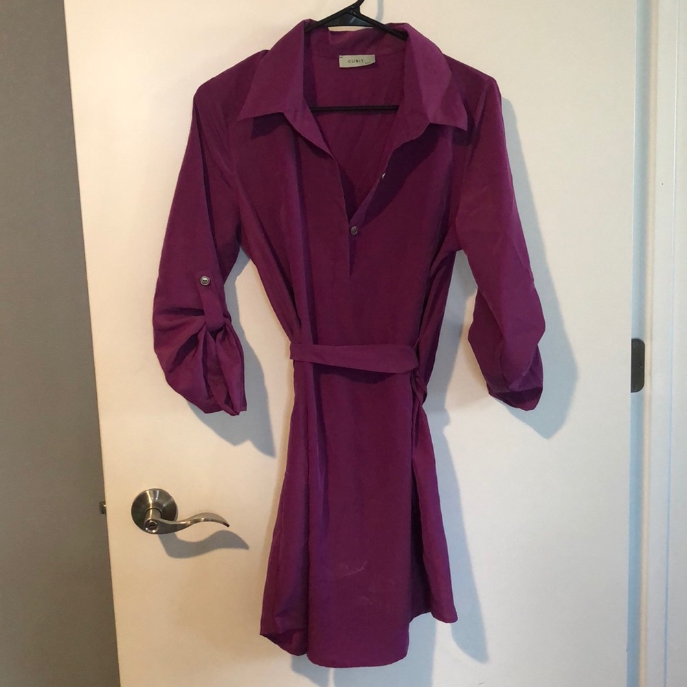 Blouse-Style dress with Belt